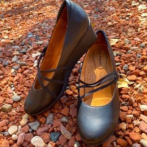 Hush Puppies | Black Comfort Mary Jane Laofers